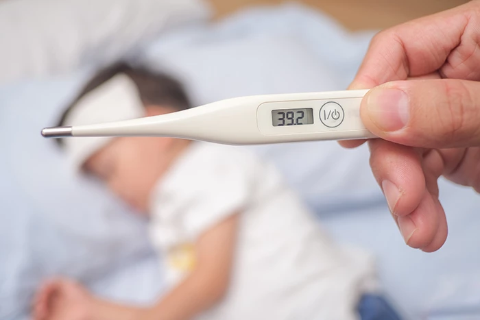 Chăm sóc trẻ khi bị sốt xuất huyết tại nhà