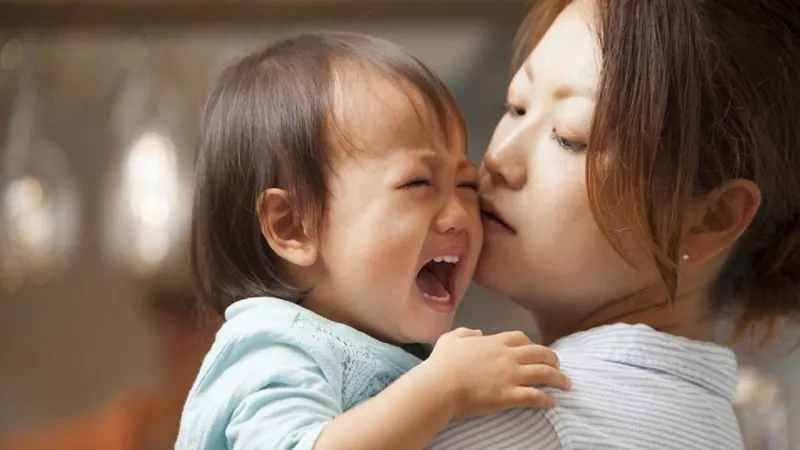 Trẻ 2 tuổi quấy khóc không rõ nguyên nhân