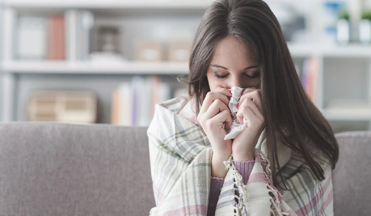 Đi mưa về nên làm gì để bảo vệ sức khỏe?