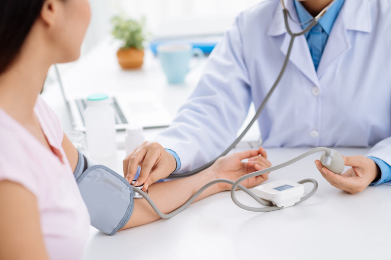 Khám nội khoa gồm những bệnh gì? Các xét nghiệm và thủ tục nội khoa bạn nên biết