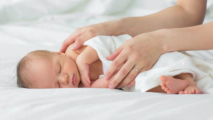 Tư thế ngủ an toàn cho trẻ sơ sinh