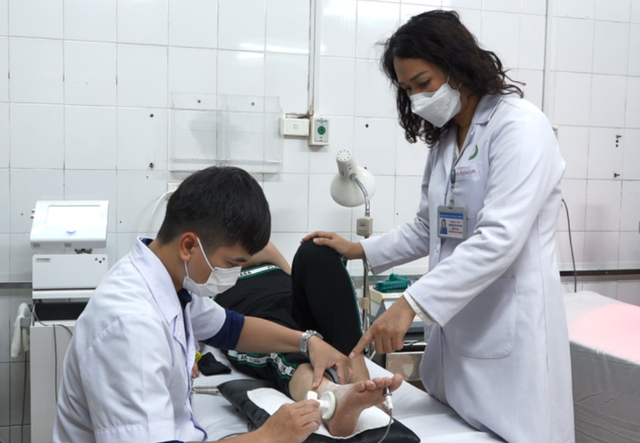  Phát triển dịch vụ phục hồi chức năng trong các cơ sở khám, chữa bệnh