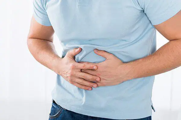 Căng thẳng dễ gây đau bụng, đau dạ dày
